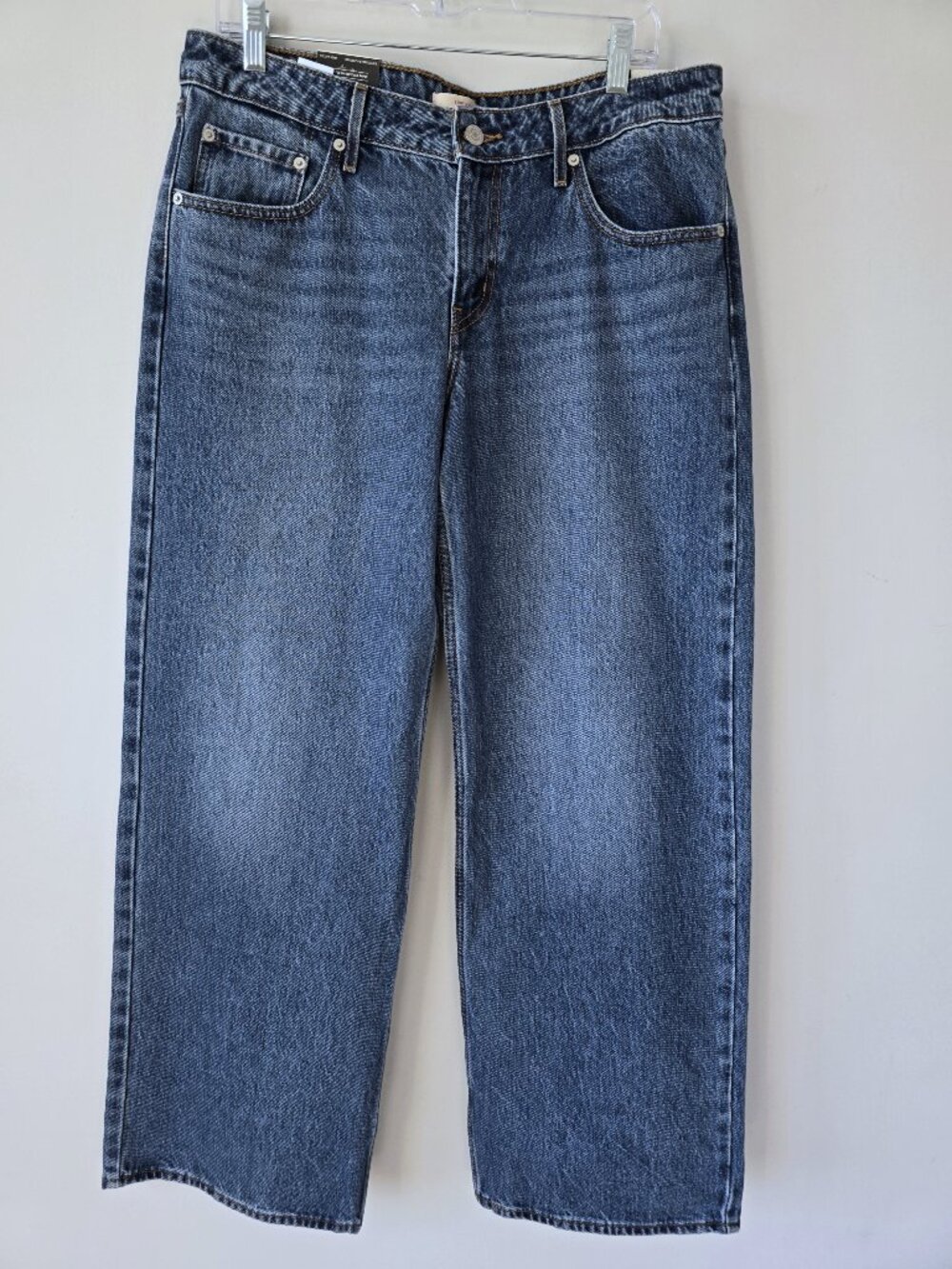 Levi's Premium Low Loose Straight Jeans Medium Wash Size 31 NWT